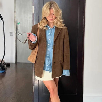 Winterjacke Damen mit Reverskragen und Drei-Knopf-Gestaltung