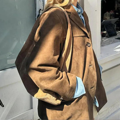 Winterjacke Damen mit Reverskragen und Drei-Knopf-Gestaltung