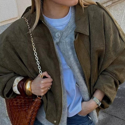 Winterjacke Damen mit Spitzem Kragen und Schulterlaschen